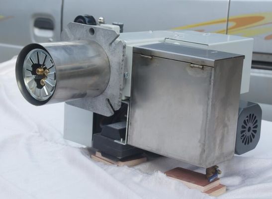 中国 220ボルトの無駄エンジンのオイル バーナーは、50のHz焼跡の不用なオイル炉のサイフォンの黄銅をきれいにします サプライヤー